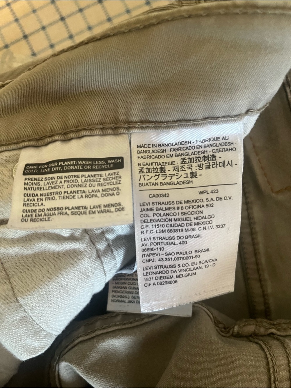 Levi’s Men's Classic 541 Straight-Leg Pants - Picture 10 of 12